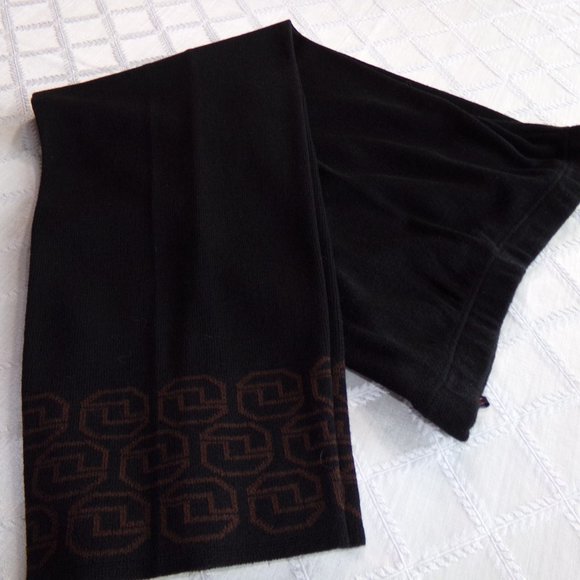 2 Pc Roni Rabl Suit - Picture 8 of 13